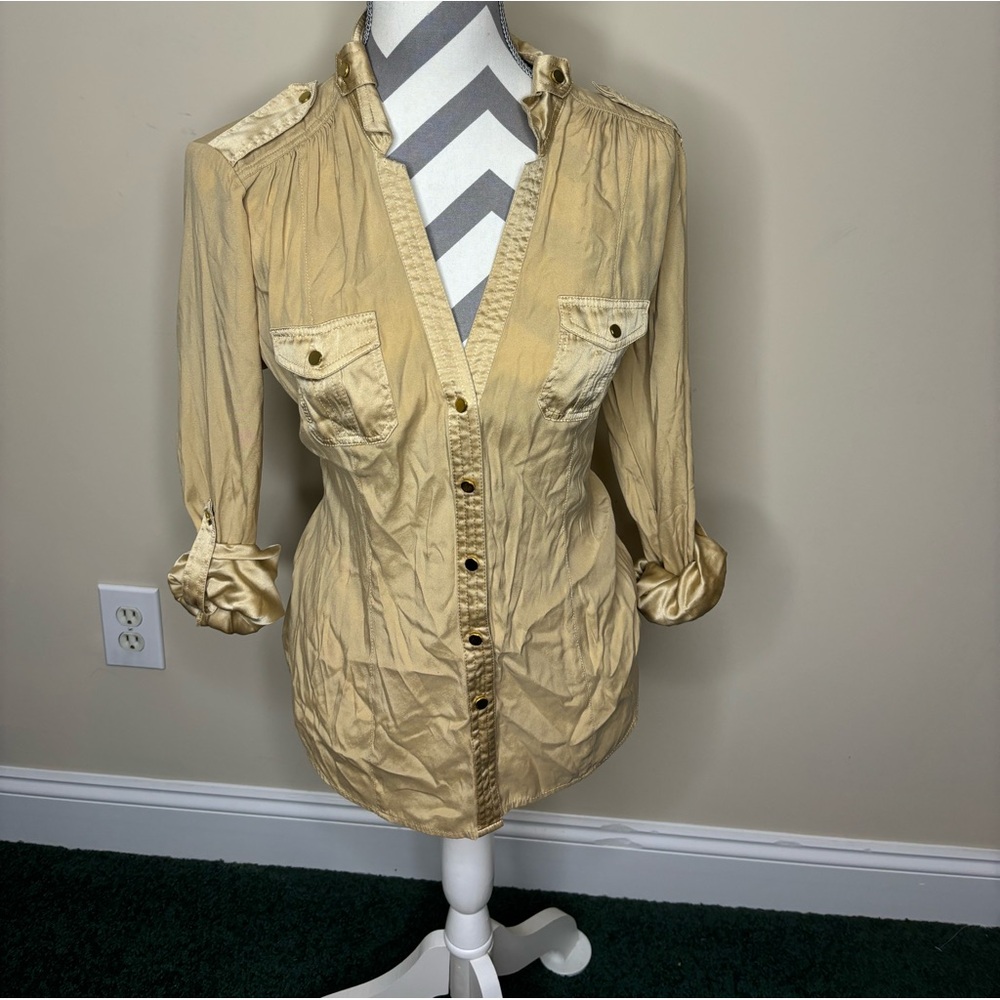 Gold cache button down top